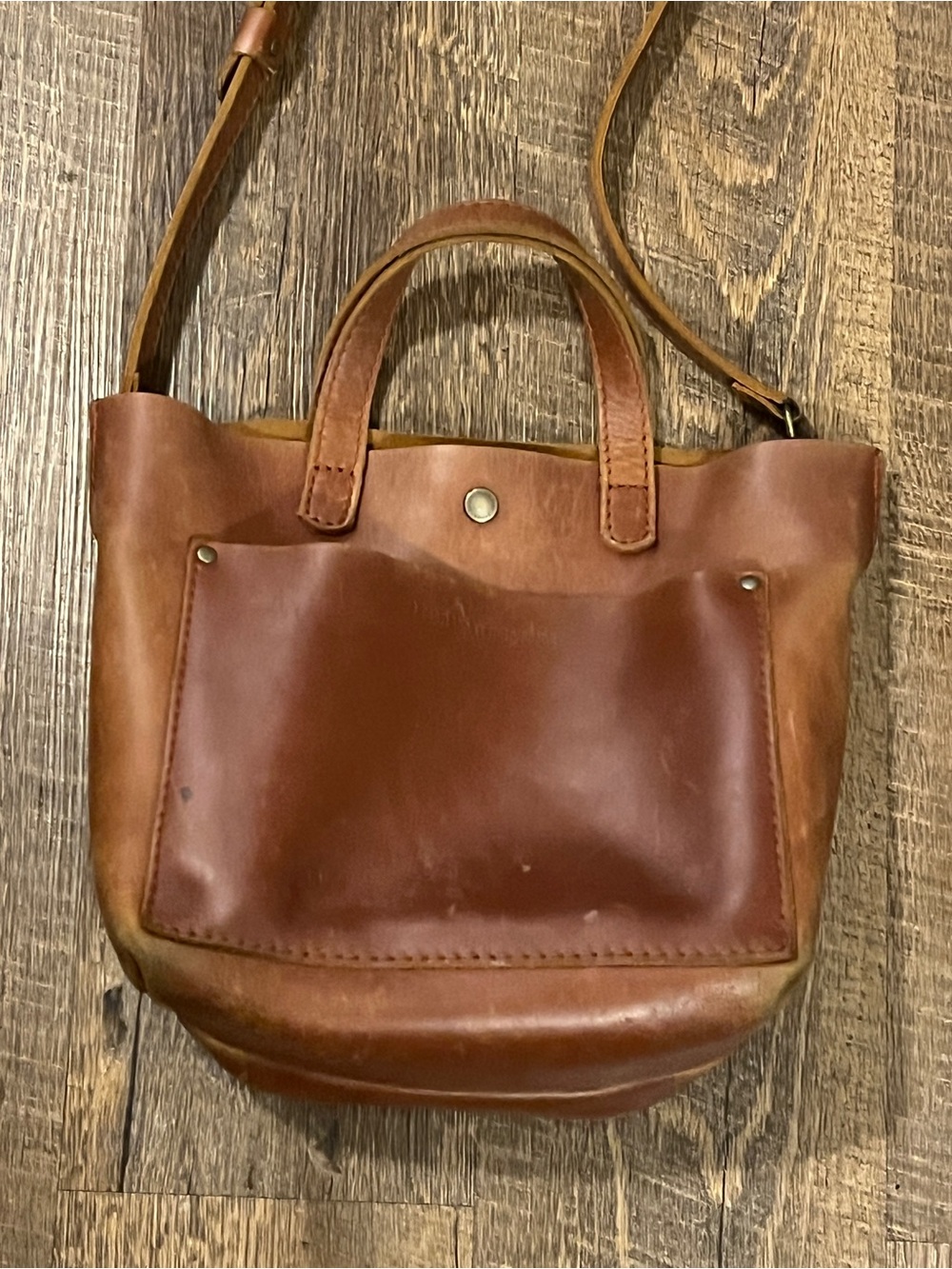 Portland Leather Mini Tote
Honey Tan with adjustable strap - Picture 3 of 16